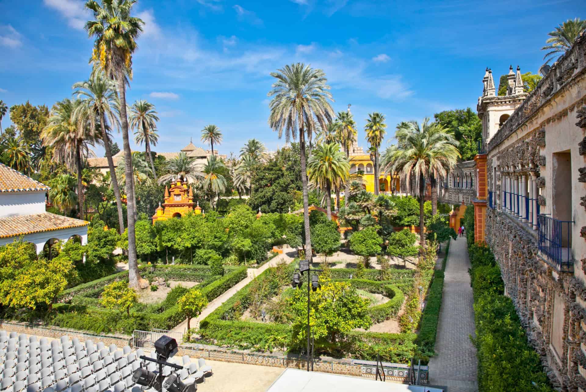 jardins alcazar de seville