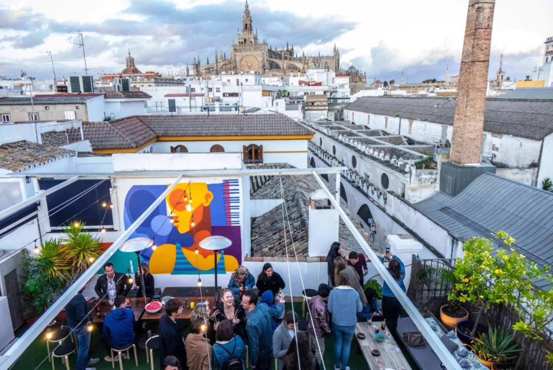 la banda rooftop hostel terrasse