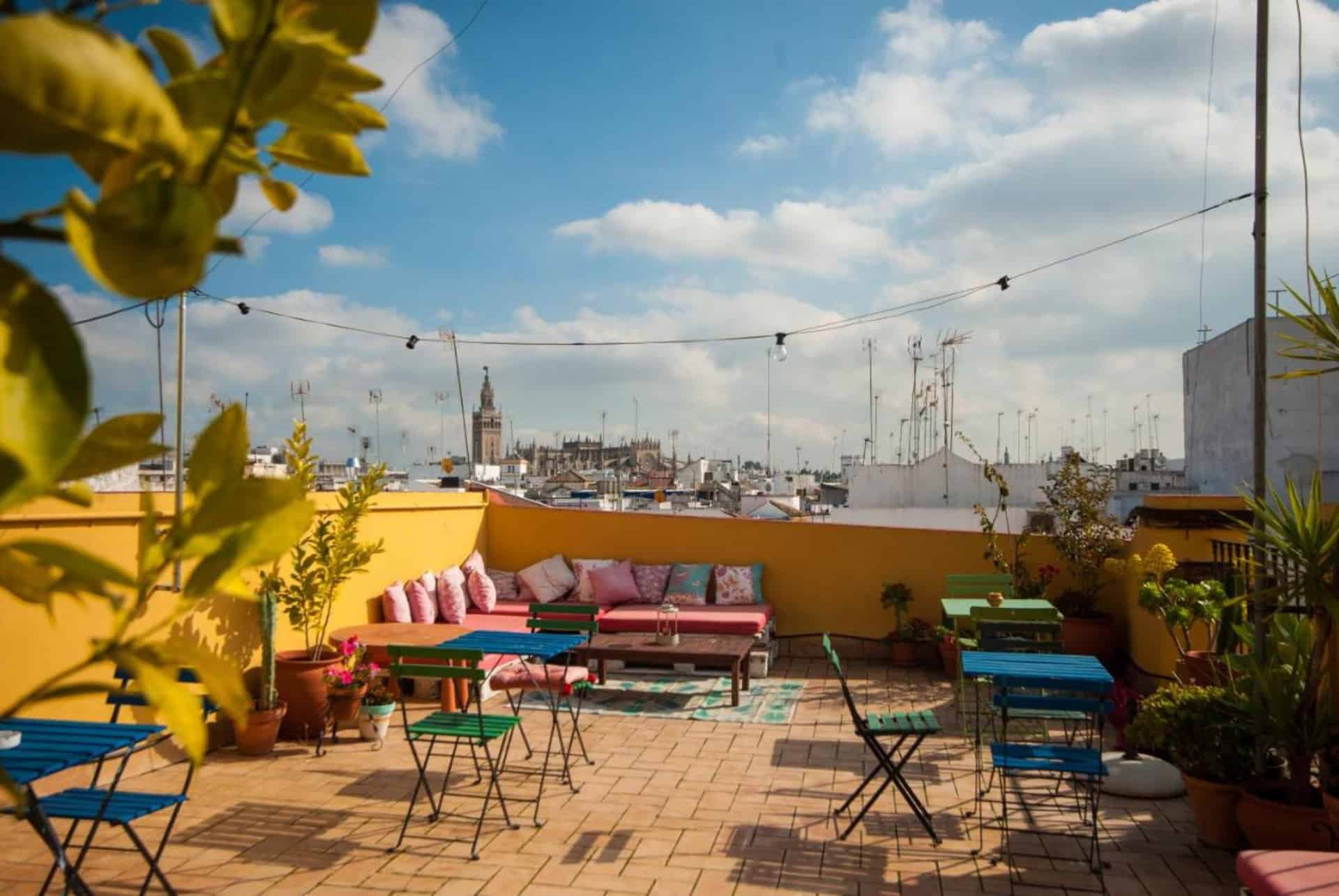 la flamenka hostel terrasse auberge jeunesse a seville
