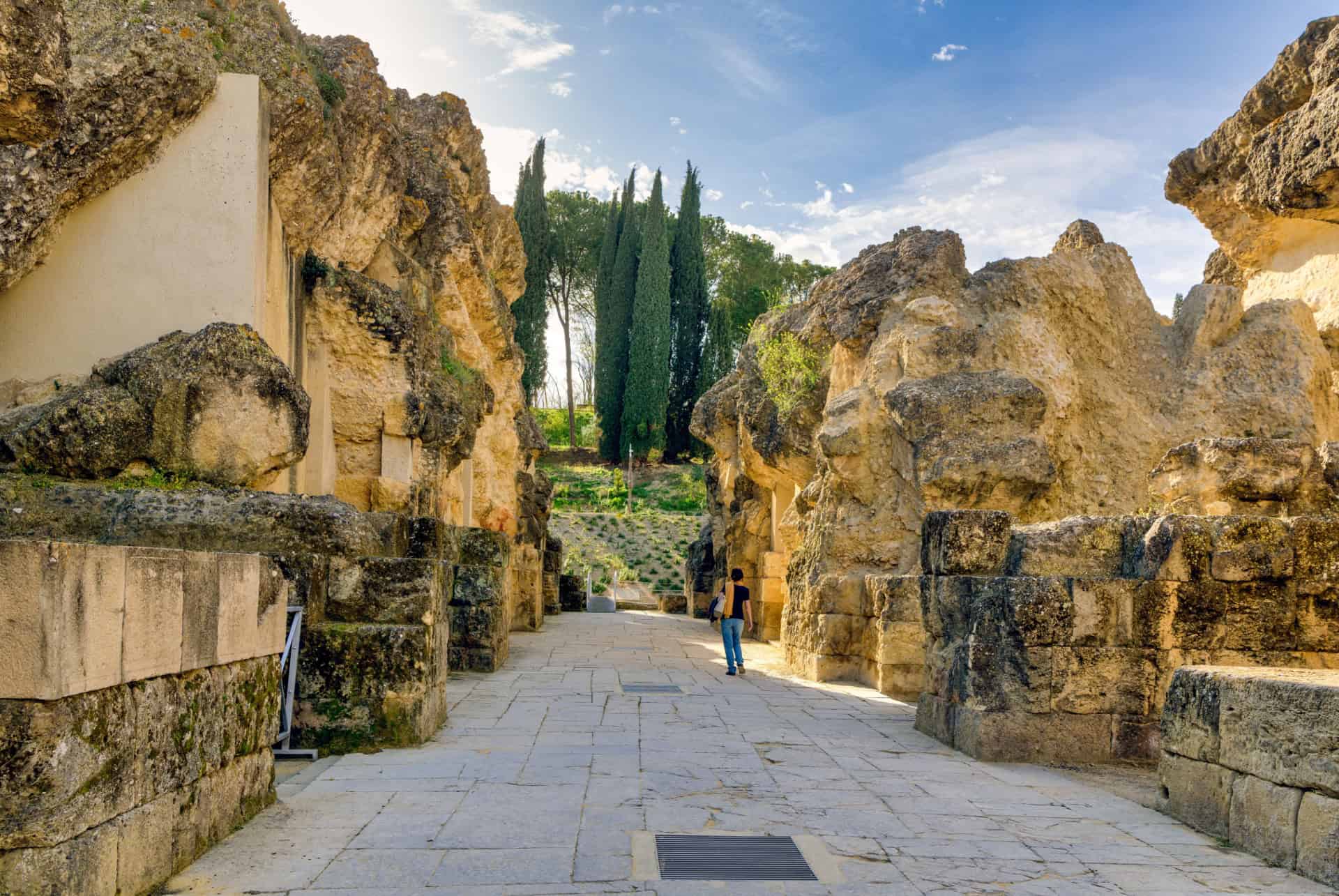 comment visiter les ruines romaines italica