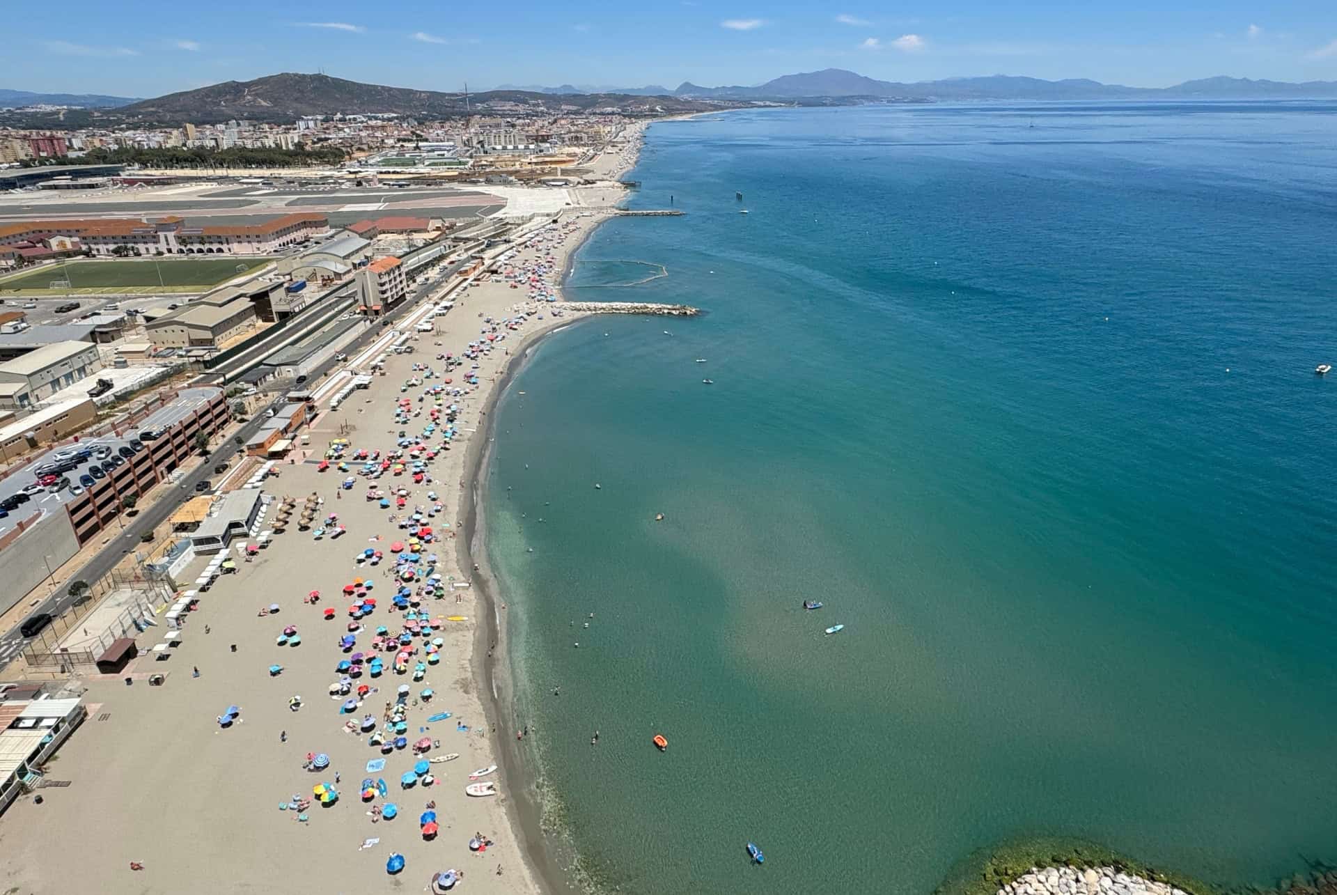 eastern beach ou dormir a gibraltar