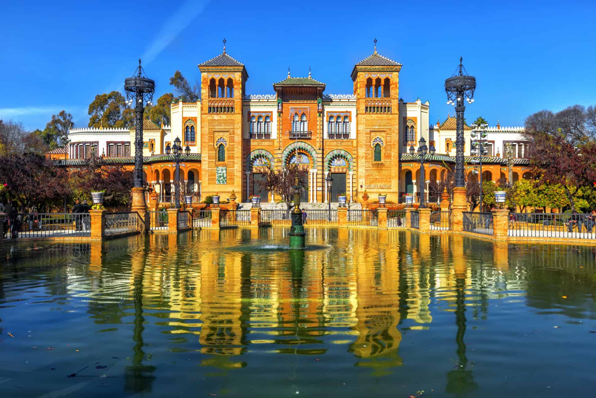 musee des arts et traditions populaires seville