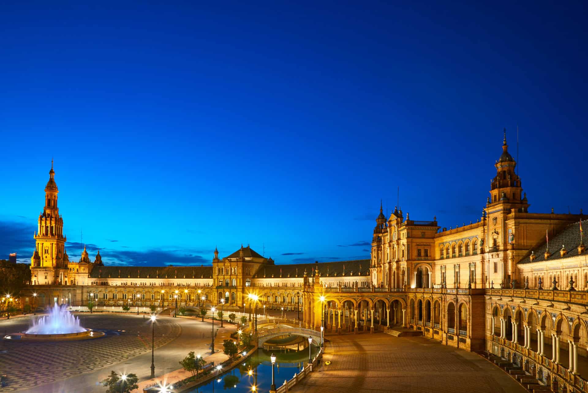 plaza de espana de nuit