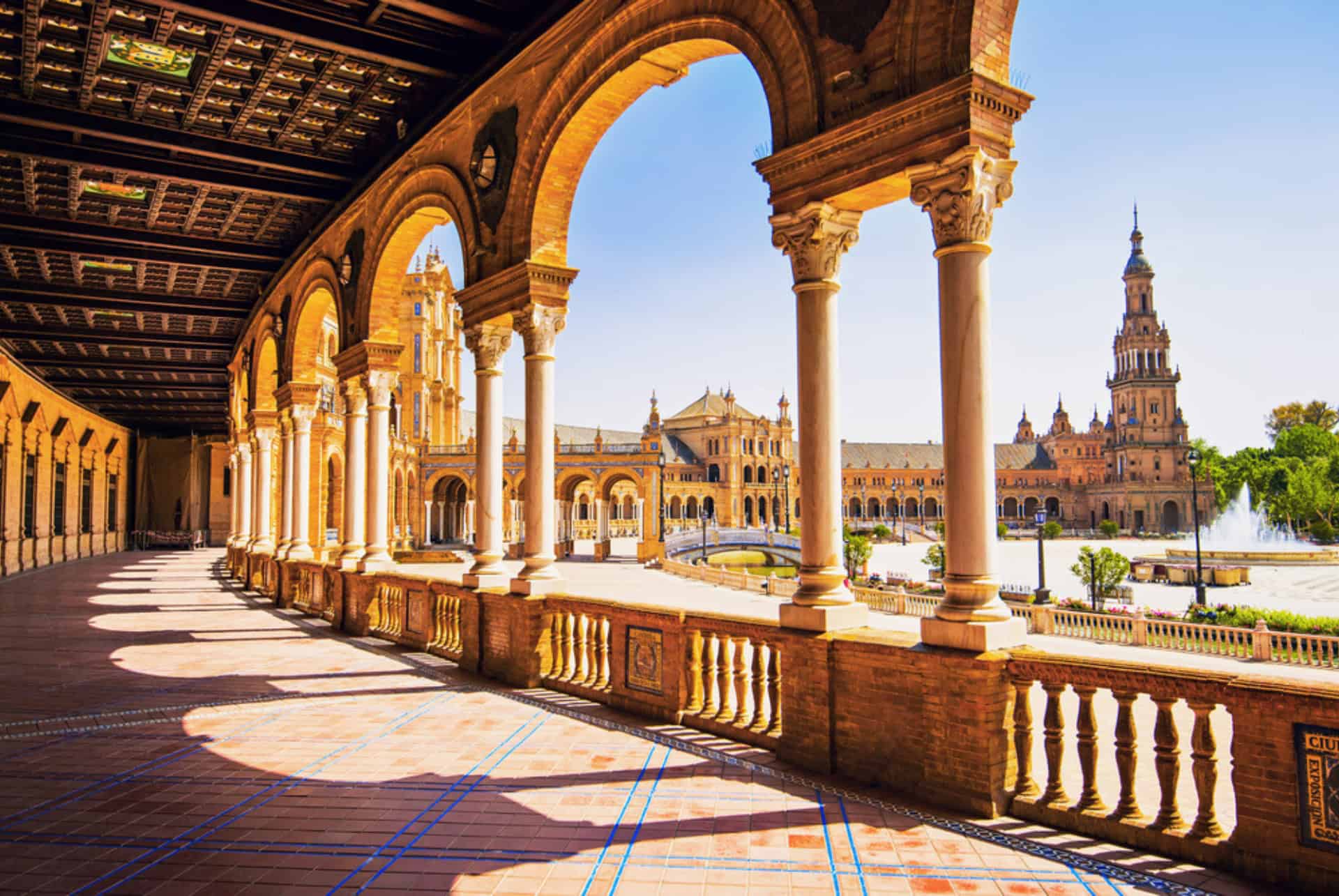 place espagne séville en été