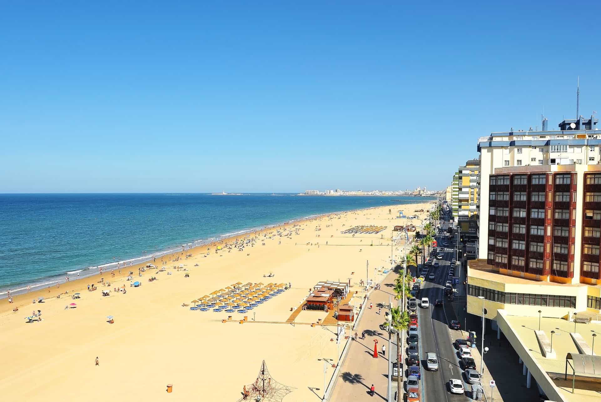 playa de la victoria ou dormir a cadix playa de la victoria ou dormir a cadix